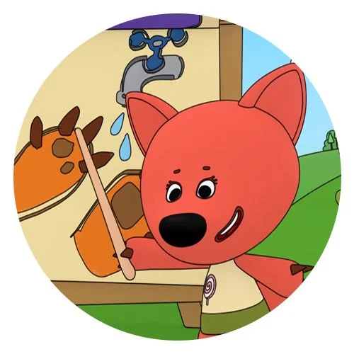 Цветной вариант раскраски лисичка ми-ми-мишки преподает