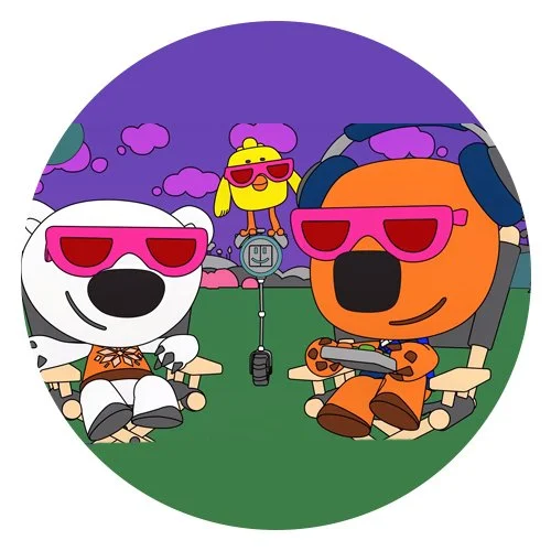 Цветной вариант раскраски ми-ми-мишки кеша и тучка отдыхают