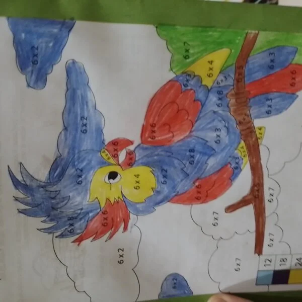 пример раскраски кукла из первой игры